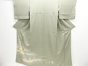 御所車に草花模様五つ紋色留袖